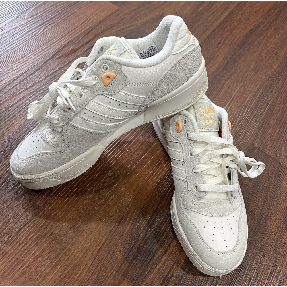 Adidas Originals Shoes Women's Size 7 Off White Orange Cloud White Sneakers NEW